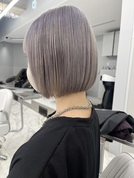 ヴァイス 新宿店(VAICE) プツッと前下がりボブ シアーグレー