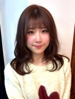 ロティー(loty)&nbsp;レイヤー 韓国 顔周りカット 前髪 ブラウン 透明感カラー 艶髪