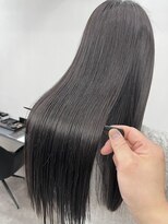 クララジャパン ハカタエキマエ(CLALA JAPAN Hakataekimae)&nbsp;暗髪グレージュと艶髪ロング