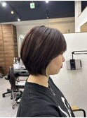 小顔見せミニボブ切りっぱなしボブくびれボブ前髪あり外はね丸み