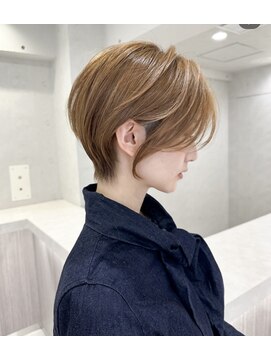 ライズ ネックス ザ サロン 渋谷(LIZE nex the salon) くびれショート#渋谷駅#白髪ぼかし#ナチュラルブラウン