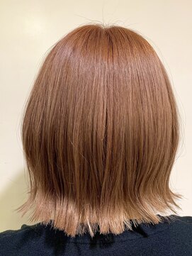 アズール 草加(azule) 秋カラー　イエベおすすめ　オレンジベージュ　切りっぱなしボブ