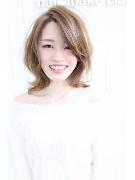 ディー(dee) dee 【ノンブリーチ】ヌーディベージュ×流し前髪エアリーミディ