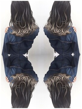 トルネード(TORNADO) 外国人風セミロング ハイライトグラデーション グレージュ