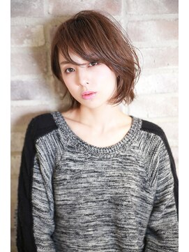 クロワ(croix) croix】クールジェンダーレスセミディ×切りっぱなしボブ