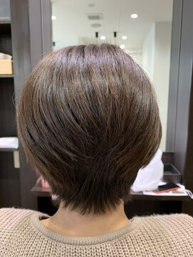 バンズヘアーファミリー(Ban.s Hair Family) 前下がりショートレイヤー