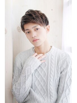 プティルカ ディーシー本店(PutiLuca D.C.) アップバングのワイルドショートスタイル