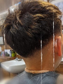 バーバーバー 八広(BARBER-BAR) スキンフェード×ショート