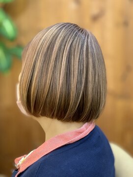 ヘアルーム アペジェ(hair room apaiser) ★ハイライトボブ