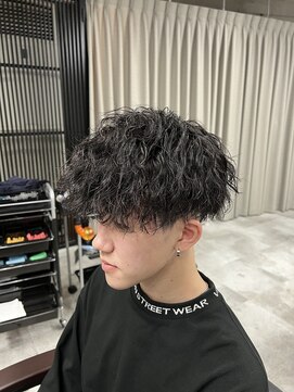 イーラ(era) マッシュツイストスパイラルパーマ黒髪束感