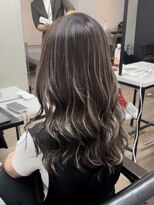 ヴィフ 大船(VIF)&nbsp;ハイライトカラーケアブリーチレイヤーカットくびれヘアカット