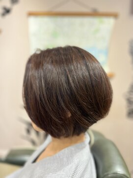 カムデンタウン(Camden Town) オレンジのヘアマニキュア