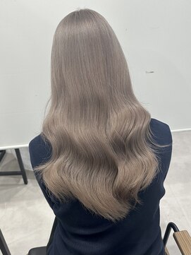 ロウル 渋谷(LOWRL) グレージュカラー/透明感カラー