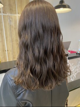 アメリ バイ アピッシュ(Amelie by apish) コテ巻き風パーマ王道カール 新デジタルパーマ