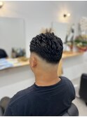 メンズショートスキンフェードアイロンパーマサイドパート