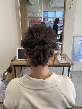 ウィルドレス(WiLL DRESS) ふわっとアップスタイル