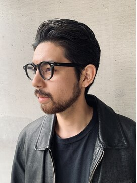 イナフ(ENUFF) くせ毛を活かす。大人のアップスタイル。