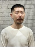 ミドルフェードクロップショート