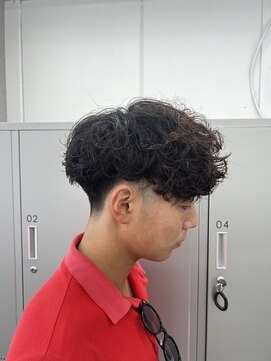 横浜/元町/中華街/スペインカール/メンズヘア/テーパーフェード