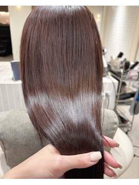 エンス 銀座(Ence) ココアブラウン/ミディアムレイヤー/チョコブラウン/小顔/銀座