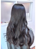 コハク(COHAQ BEAUTY AND RESORT)&nbsp;ロングヘア/レイヤーカット/大人可愛い/艶髪