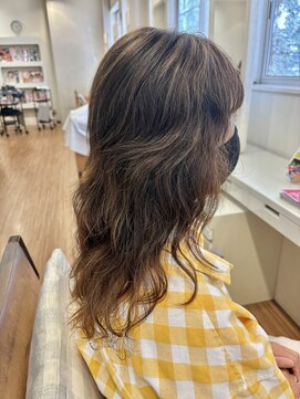 アーブ(hair and make urb) ハイライト大人ロング