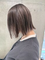 エウペ 渋谷(WEUPE)&nbsp;斜めバング/グレージュカラー/デザインカラー/シルキーベージュ