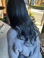 リノショアーズ 日本大通り店(RINOSHORES)&nbsp;大人可愛いふんわりウェーブロングカラーブリーチブルーブラック