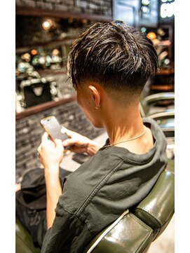 スリーセント 栄(3/cent) フェードのメンズショートスタイル