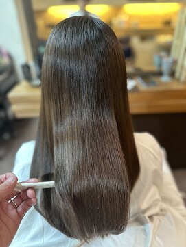 リリアン(Ririan) 【橋本】カット+自社製品髪質改善Tr(KAMIKAI)