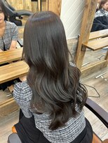 ナンバー アンフィール 渋谷(N° anfeel)&nbsp;丸型卵形四角逆三角切りっぱなしボブエアリーロング美髪ブラウン