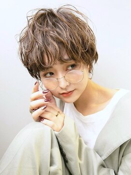 ヴェイン 渋谷(vain) ミディアムショート　ショートパーマ　ベージュヘア　20代30代
