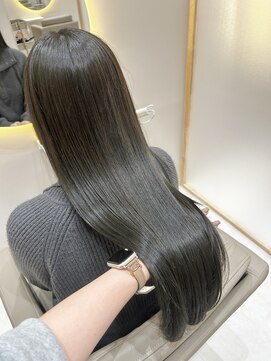 ジーナ 高田馬場(Zina) 赤味無し＊深みオリーブカラ【nanami】]