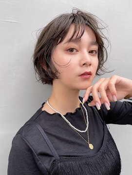 ロイオブジゼル(roi of GiseL) ショートボブ 束感 20代30代 アッシュカラー