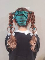 ヘアセットサロン ミント(Hair set salon MINT)&nbsp;編み上げツインテールハートアレンジ