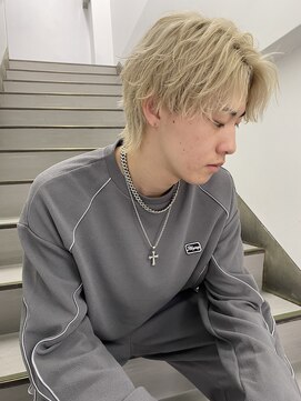 ネクストネオ 静岡(NEXT NEO) NEXT NEO【櫻田】ハイトーンブロンド　センターパートウルフ