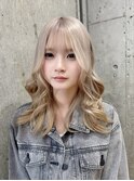 ミディアムレイヤーカット長めボブハイブリーチハイトーンカラー