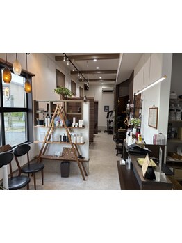 ３席のみのプライベートサロン☆周りを気にせず、ゆったりとしたサロンTimeを過ごしたい方にオススメです♪