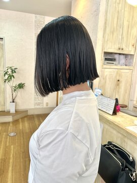 スウィートハンズ 具志川店(Sweet Hands) 切りっぱなしボブ*