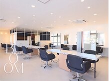 ブルームニキュウロク 富里(bloom 296)の雰囲気(駐車場完備◎お車でもお気軽にご来店いただけます☆)