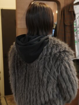 チャプター 問屋町(chapter) ケアカラーナチュラルブラウン切りっぱなしミニボブ