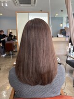 スアバイキキ(SuA by kiki.)&nbsp;ミディアムレイヤー/ハッシュカット/ワインレッド[千葉]