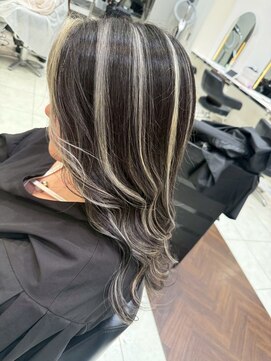 キャパ(CAPA) コントラストハイライト×グレージュ(茅ヶ崎/20代/韓国ヘア)