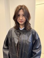 ディーエックス ウエスト(Dxxxx WEST)&nbsp;ミディアムレイヤー/イルミナカラー/ブリーチなしベージュカラー