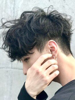 ユニカバイベル 御殿山店(unica by Belle)の写真/数々のメディアで特集が組まれる"大人な"メンズパーマ！キメすぎないオシャレ感を作りたい方は是非！