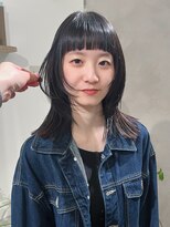 ノマド(nomad)&nbsp;ミディアムレイヤー　オン眉　フルバング