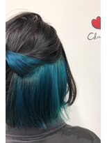 ノラ シンディ(NORA CYNDY)&nbsp;黒髪×ビビットブルーインナーカラー☆