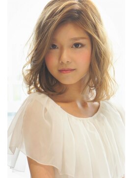 シャティ(CHATI) 外国人風ミディ