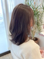 マーリャヘアー(mallia hair) くびれ外ハネミディアム