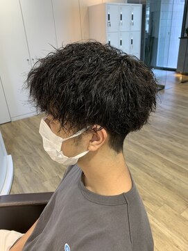 エヌプラス(N+) メンズヘアフェザーパーマサーフカール刈り上げセンターパート